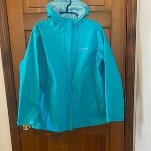 Columbia women’s size 2X Teal Hooded Rain Jacket